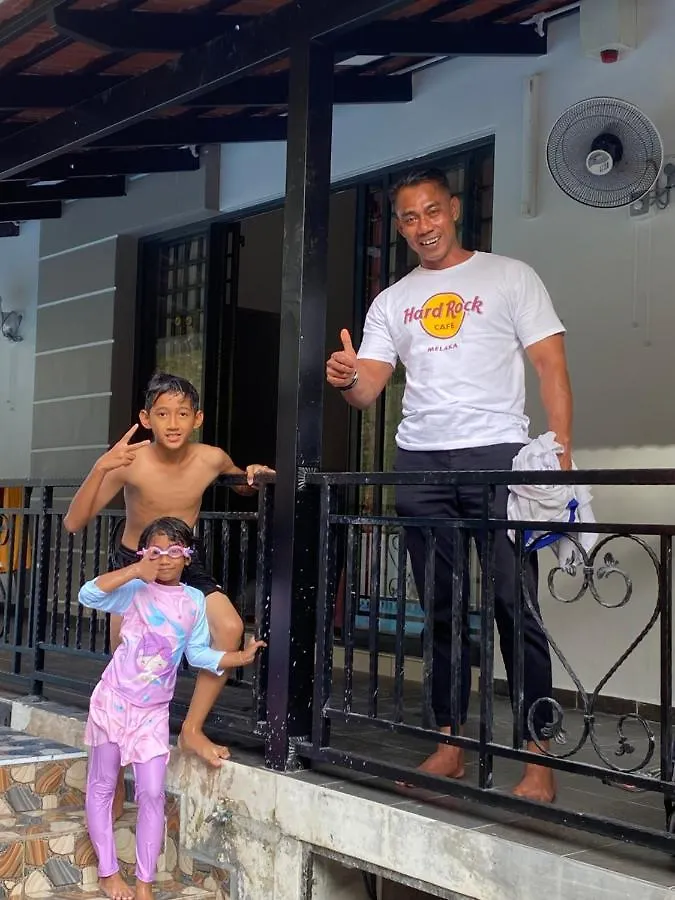 15Pax 3 Bedroom Kids Swimming Pool, Pool Table, Bbq Near Spice Arena, Airport Penang Bayan Lepas Villa