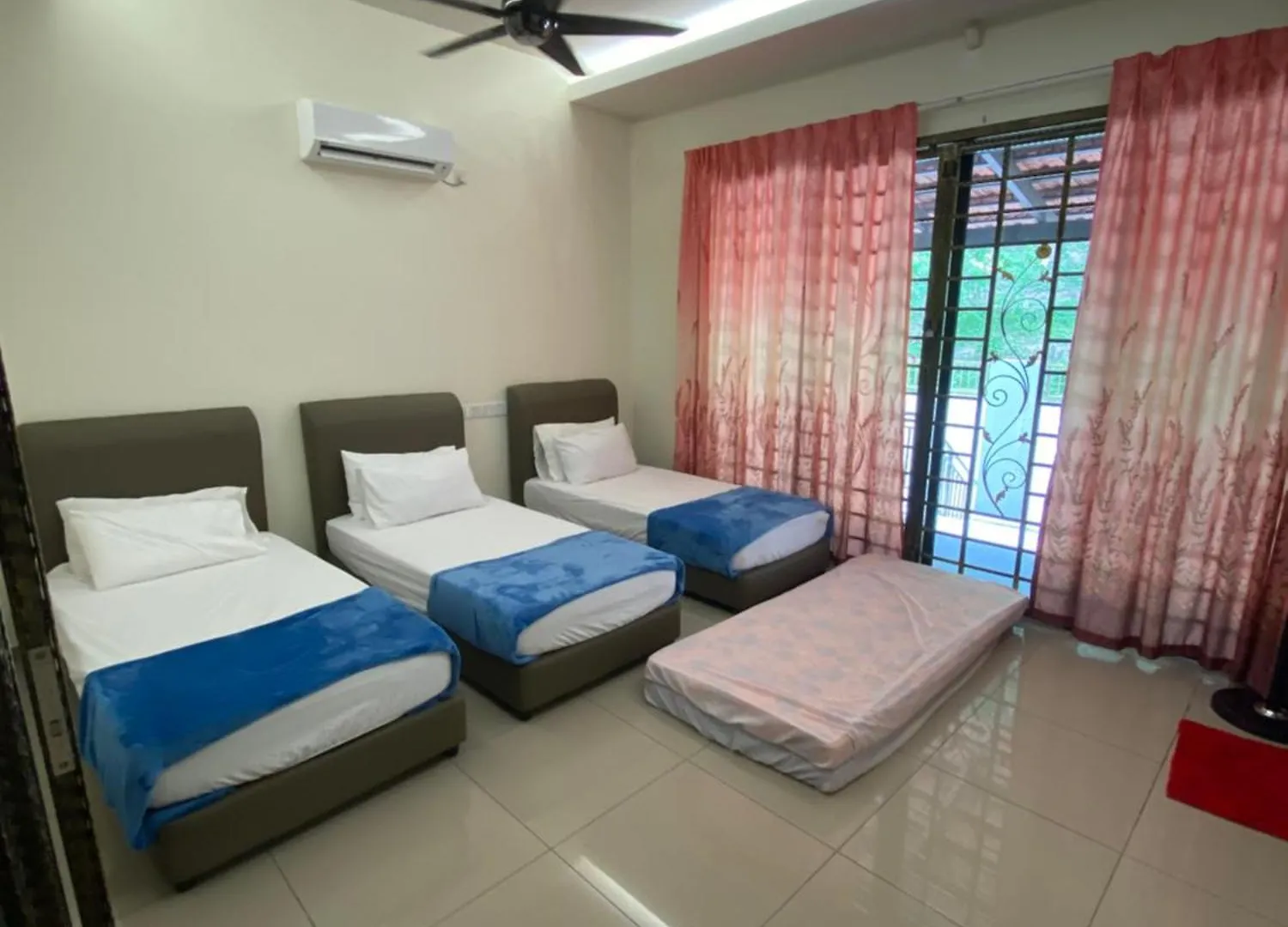 15Pax 3 Bedroom Kids Swimming Pool, Pool Table, Bbq Near Spice Arena, Airport Penang Bayan Lepas Malaysia